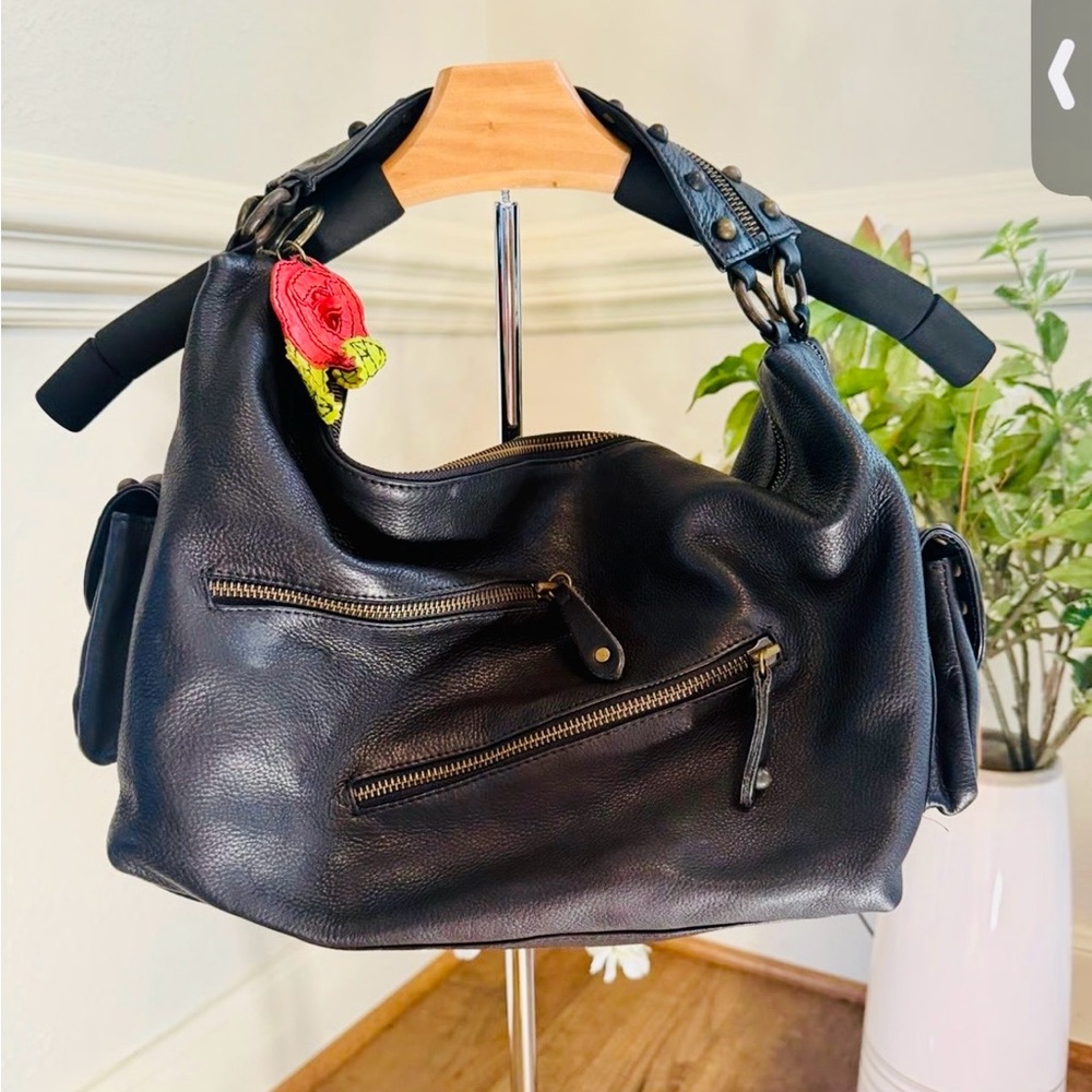 Betsey Johnson Black Hobo Bag All Leather Vintage - Picture 15 of 15